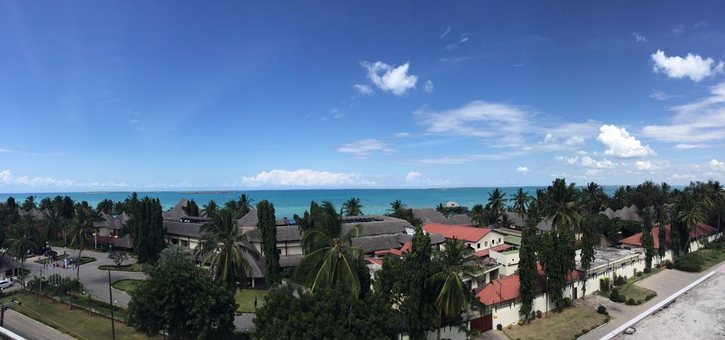 Seascape Hotel Dar es Salaam Exteriör bild