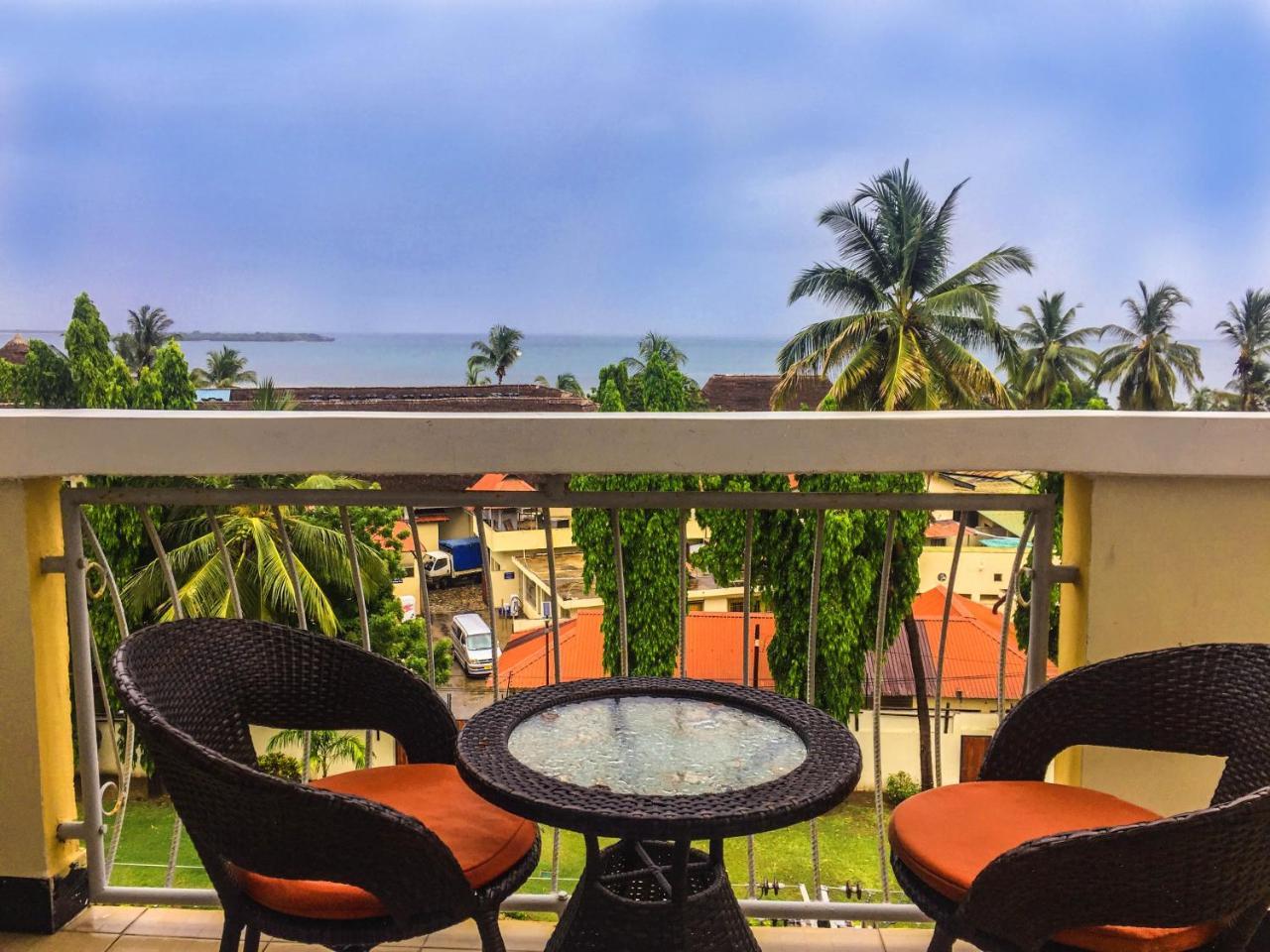 Seascape Hotel Dar es Salaam Exteriör bild